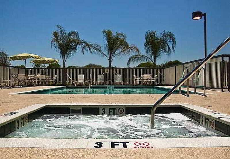 Fairfield Inn & Suites Tampa Fairgrounds/Casino Orient Park Экстерьер фото