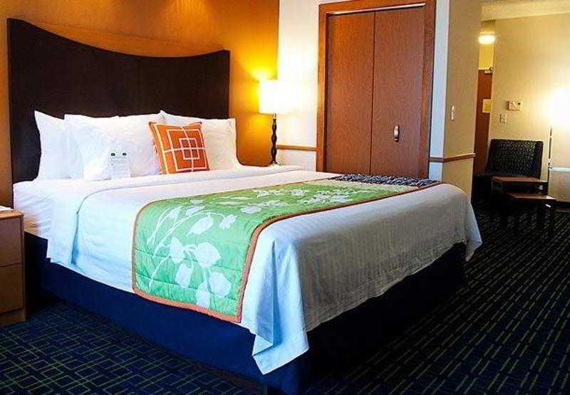 Fairfield Inn & Suites Tampa Fairgrounds/Casino Orient Park Экстерьер фото
