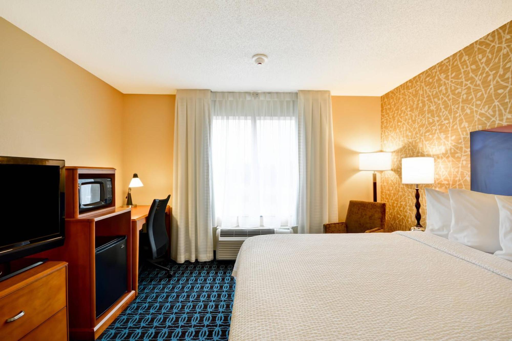Fairfield Inn & Suites Tampa Fairgrounds/Casino Orient Park Экстерьер фото